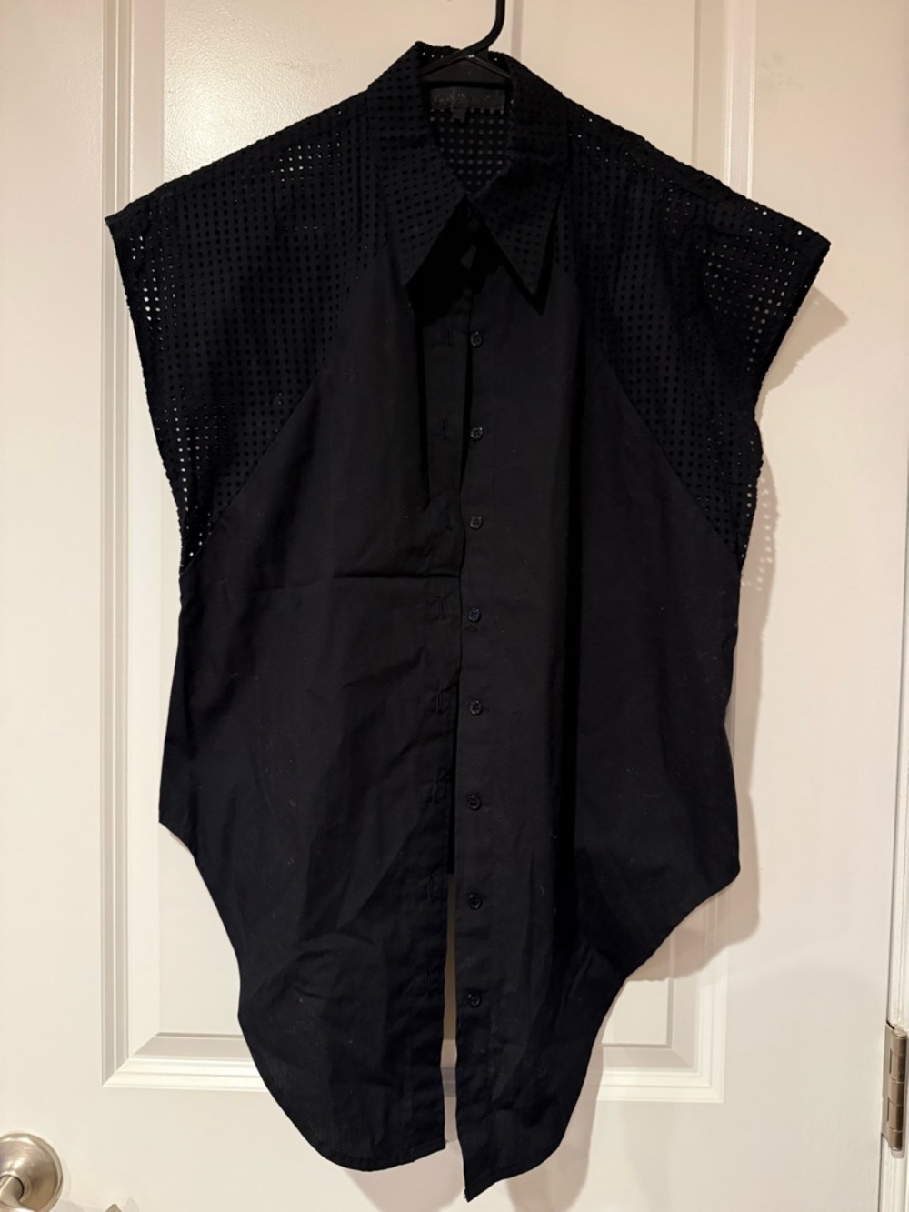 American Retro Black Sleeveless Button-Down Top with Eyelet Yoke